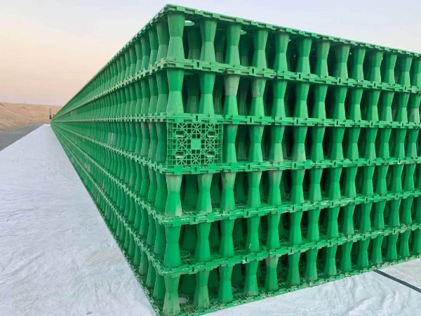 Heavy-Duty Soakaway Crate D400 Context