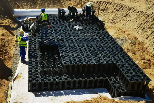 Soakaway Crate Hub showing crate assembly structure