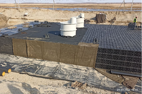 Heavy industrial excavation and underground stormwater attenuation crates installation