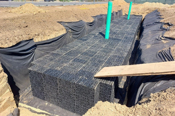 Stormwater detention tank geocellular crate unit