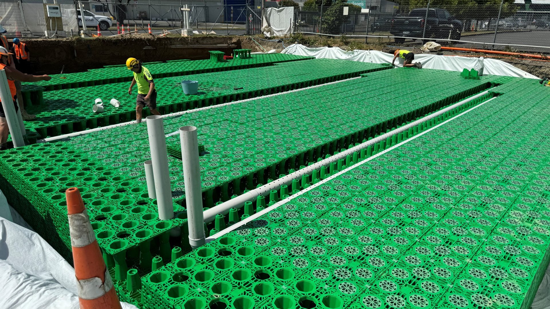OSD tank system installation using modular stormwater crates